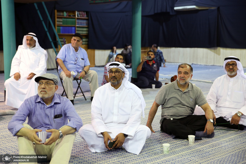 بازدید جمعی از گردشگران کویتی از بیت امام خمینی (س) در جماران