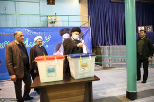 حضور سید حسن خمینی در انتخابات مجلس شورای اسلامی و مجلس خبرگان رهبری