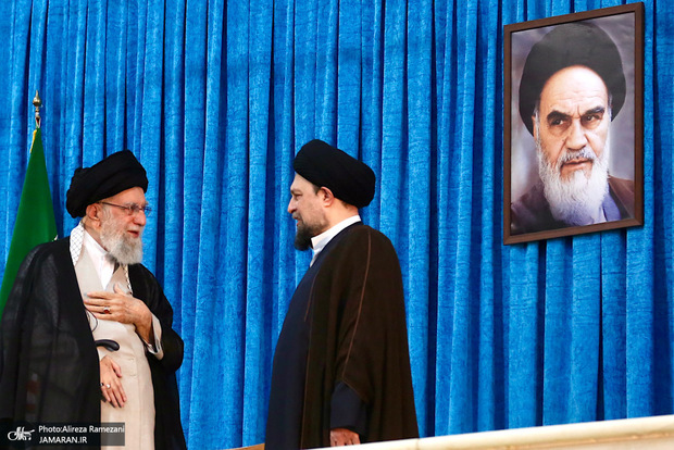 گفت و گوی رهبر معظم انقلاب با سید حسن خمینی + فیلم