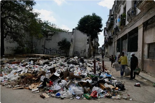 تحریمهای آمریکا پایتخت کوبا را غرق در زباله کرد+تصاویر