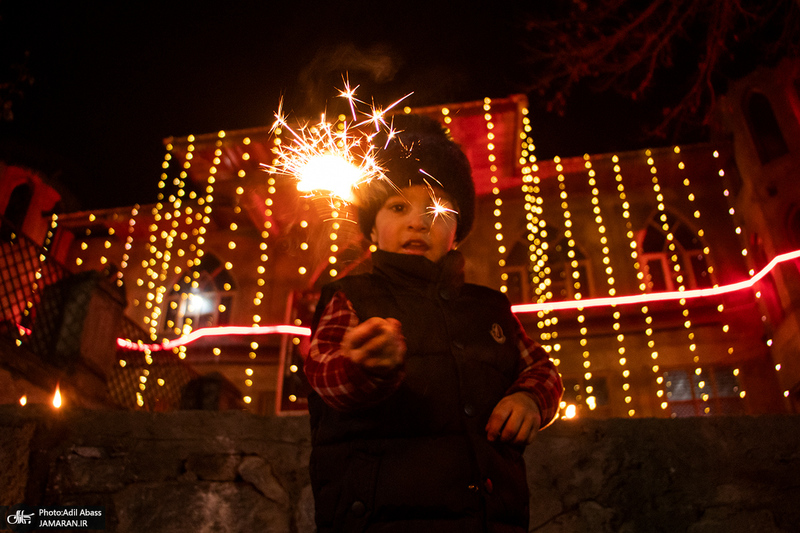 نورافشانی به مناسبت  میلاد حضرت علی (ع) در کشمیر ھند