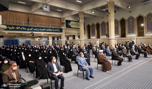 دیدار جمعی از پرستاران و خانواده‌ شهدای مدافع سلامت با رهبر معظم انقلاب