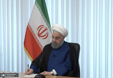 روحانی: شرکت همگانی در راهپیمایی امروز پاسخی به ندای پاسداری از وطن در مقابل توطئه بیگانگان است/ احترام به مردم عنصر راهبردی امنیت ملی است/ انسجام و وحدت ملی یک امر شعاری یا احساسی نیست
