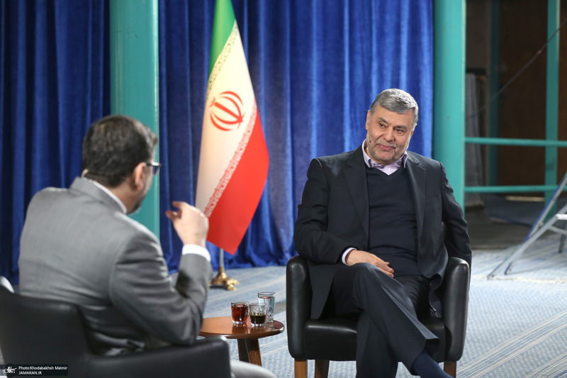 گفتگو حضور با سید محمد صدر