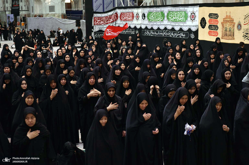 عزاداری ظهر عاشورا در حرم مطهر امام خمینی (س)