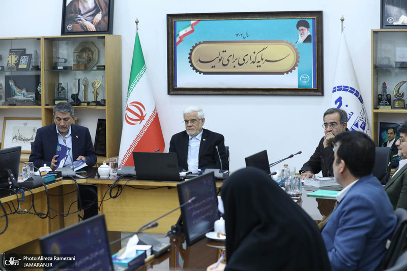 جلسه شورای جهاد دانشگاهی با حضور محمدرضا عارف