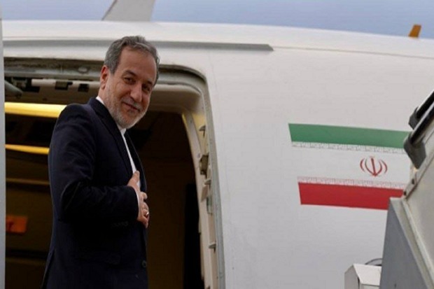  Iran's foreign minister leaves for Geneva for third round of US talks