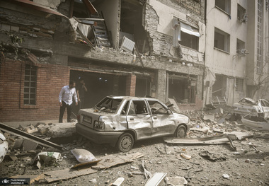 انتقاد خبرنگار سابق بی بی سی از نرگس محمدی و شیرین عبادی