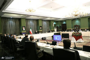 جلسه مشترک ستاد اقتصادی دولت و نمایندگان فعالان اقتصادی با حضور رییس جمهور