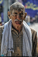 آیین گل مالی و عزاداری روز عاشورا در خرم آباد