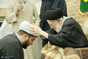 عمامه گذاری طلاب توسط مراجع عظام تقلید در روز میلاد امام علی (ع)‎