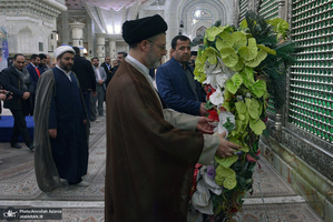 تجدید میثاق تشکل‌های سیاسی و اسلامی دانشجویان دانشگاه آزاد با آرمان‌های امام خمینی