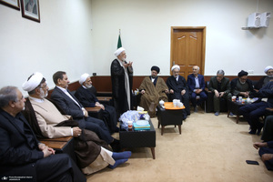 دیدار مهدی کروبی با سید حسن خمینی و جمعی از فعالان سیاسی
