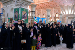 جشن عبادت و تکلیف فرزندان کارکنان معاونت پشتیبانی سپاه در حرم امام خمینی (س)