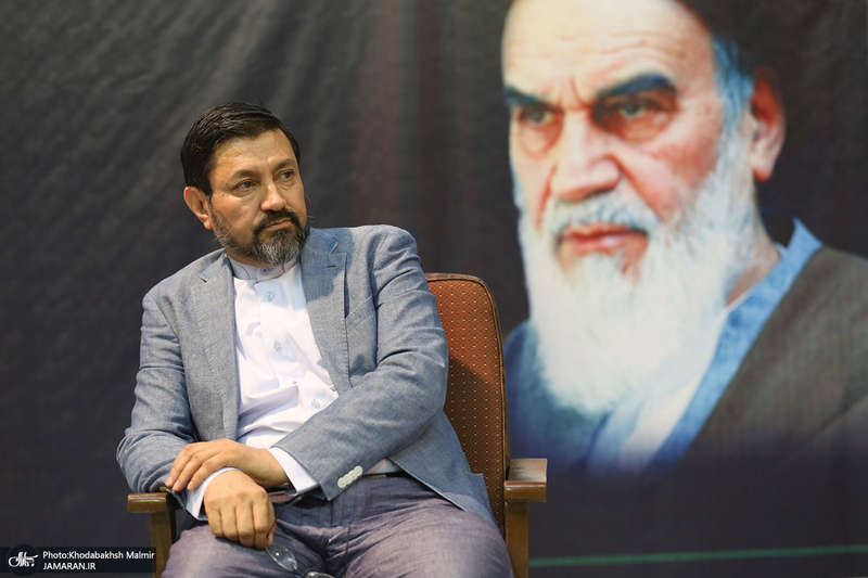 شب شعر مجازی پروانگی در حسینیه جماران