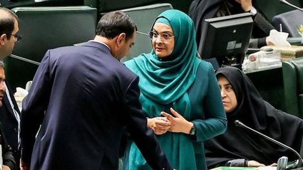 احتمال کاندیداتوری نمایندگان زن برای نایب رئیسی مجلس/ در دوره فعلی مجلس، ۱۴ نماینده زن حضور دارند/ نمایندگان زن حتما در این انتخابات چندین کاندیدا دارند