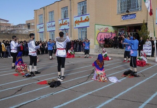 روایت مرزبان‌های شهید وطن در مرند اجرا شد