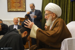 عمامه گذاری طلاب به مناسبت نیمه شعبان