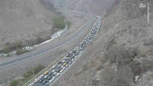 بسته شدن موقت جاده هراز به دلیل برف و باران 