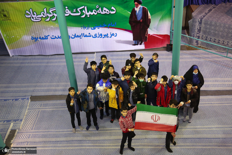 بازدید اقشار مختلف مردم از بیت امام خمینی (س) در جماران-4