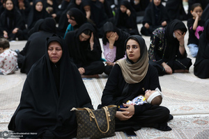 سومین شب عزاداری حضرت اباعبدالله الحسین (ع) در حرم امام خمینی