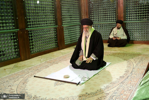 حضور رهبر معظم انقلاب در مرقد مطهر امام خمینی(س) و گلزار شهیدان