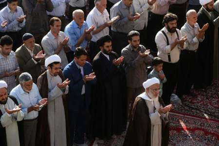 امام جمعه قزوین: به قول دشمنان نمی توان دل بست