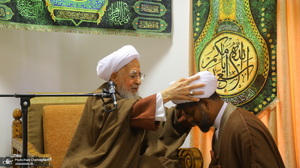 عمامه گذاری طلاب توسط مراجع عظام تقلید در روز میلاد امام علی (ع)‎