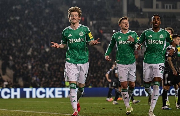 شب سیاه قره باغ در خانه؛ جشن پرگل و اروپایی نیوکاسل