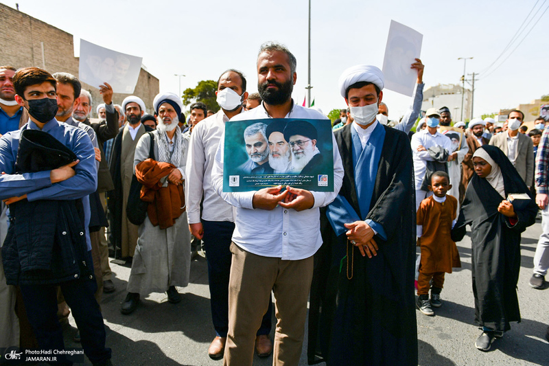 راهپیمایی مردم قم در اعتراض به هتک حرمت تمثال حضرت امام (س)