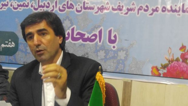 بانک‌ها به جای توسعه‌محوری ساختمان‌داری می‌کنند  آمریکا تهدیدات داخلی و منطقه‌ای را علیه ایران تشدید کرده