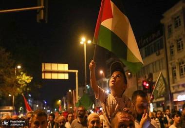 همبستگی مردم استانبول با فلسطینی ها + عکس