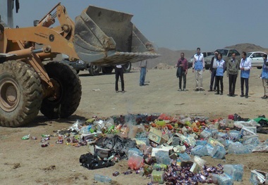 دو تن موادغذایی فاسد در عجب شیر معدوم شد