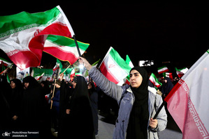 بيست و پنجمين شب اجتماع پرشور مردمى در میدان ونک