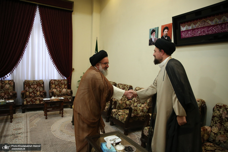 حاشیه های تجدید میثاق اعضای مجلس خبرگان رهبری با آرمان های امام خمینی (س)