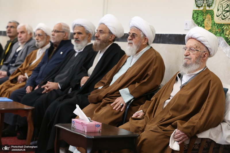 عمامه گذاری طلاب توسط مراجع عظام تقلید در روز میلاد امام علی (ع)‎