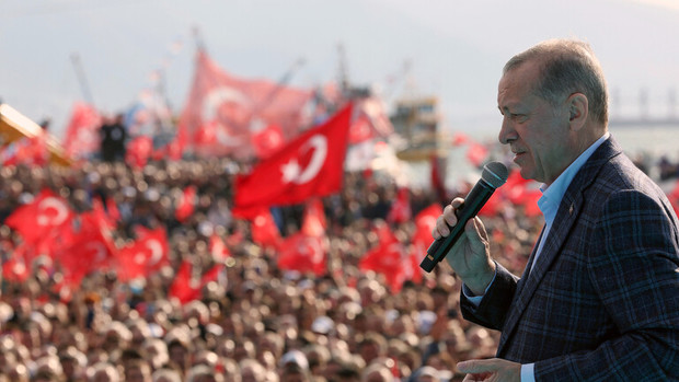 همه چیز به کام اردوغان است حتی نظرسنجی ها