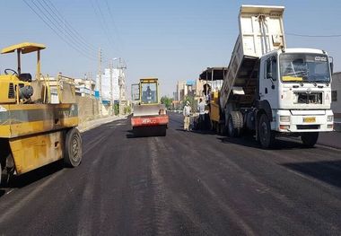 آسفالت معابر اصلی اردکان شتاب گرفت