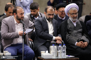 دیدار جمعی از شاعران و اهالی فرهنگ و ادب با رهبر معظم انقلاب