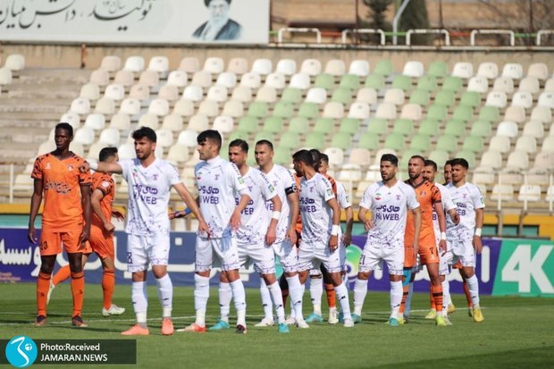 ویدیوی درگیری کادر تیم هوادار با یگان ویژه