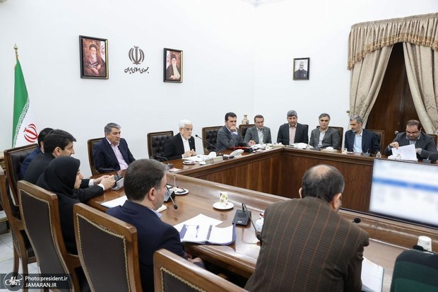 چهارمین جلسه ستاد توسعه فناوری و کاربرد هوش مصنوعی/ عارف: ایجاد یک الگوی حکمرانی داده‌ها در بخش حاکمیتی پیگیری شود/ نباید درها را بر روی اساتید و دانشجویان ایرانی برای حضور در کنفرانس‌ها و مجامع دانشگاهی بین‌المللی ببندیم