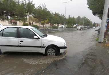 بارش باران در بیرجند موجب روان آب شد