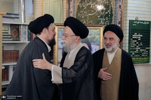 حضور سید حسن خمینی در مراسم سالگرد حجت الاسلام و المسلمین محتشمی پور