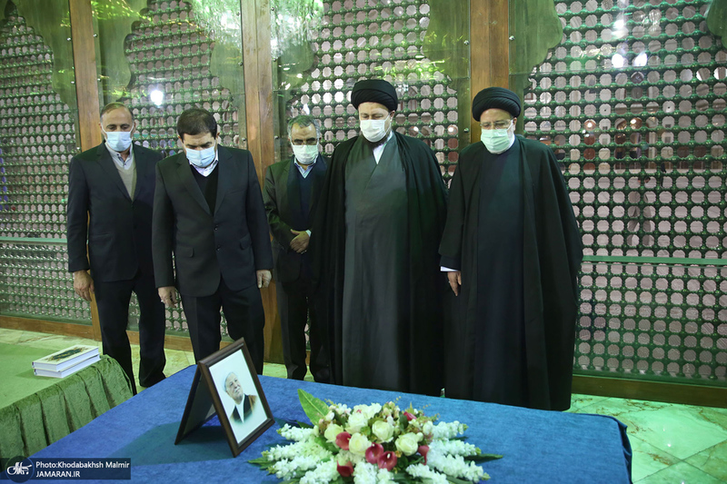 تجدید میثاق رئیس جمهور و اعضای دولت با آرمان های حضرت امام (س)