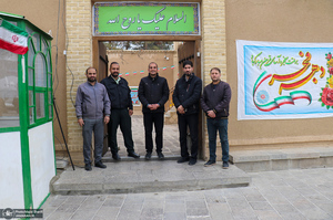 آذین بندی بیت تاریخی امام خمینی به مناسبت دهه فجر انقلاب