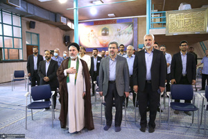 مراسم روز بزرگداشت معلم در حسینیه جماران