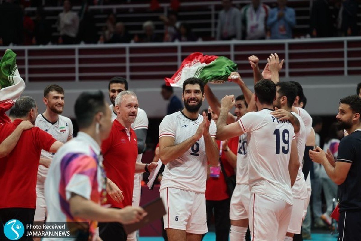 عکس و ویدیو| جشن قهرمانی والیبال ایران در هانگژو+اهدای مدال