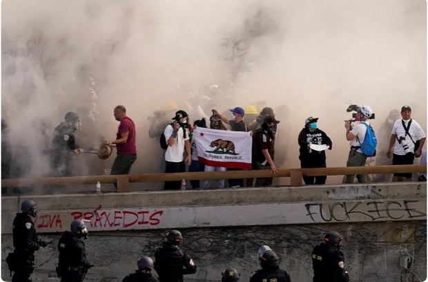 آیا ترامپ واقعاً گارد ملی را برای متوقف کردن شورش به لس آنجلس فرستاد؟