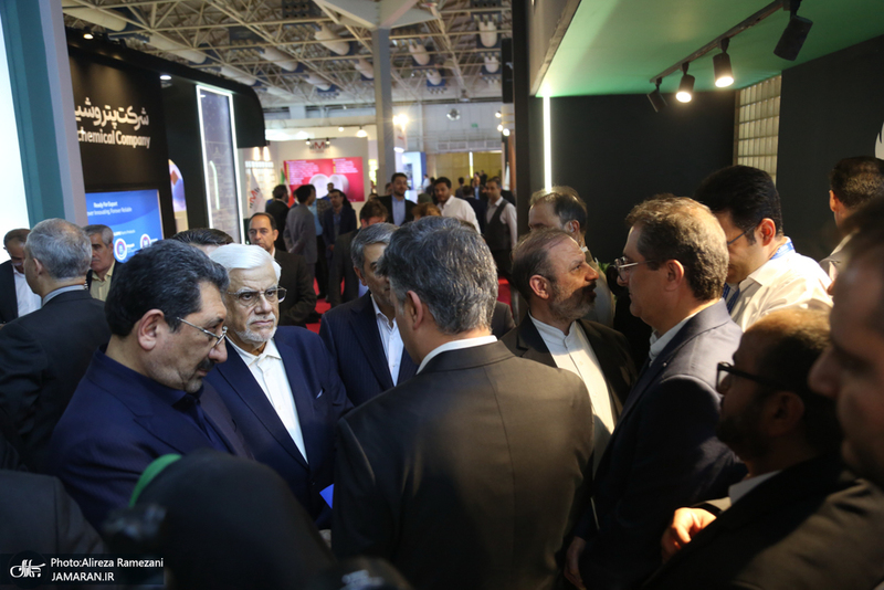 حضور عارف در نمایشگاه دستاوردهای صادراتی ایران