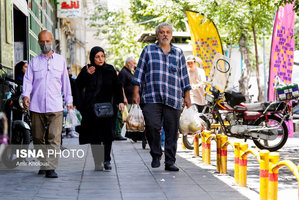 جریان عادی زندگی در شهر تهران...